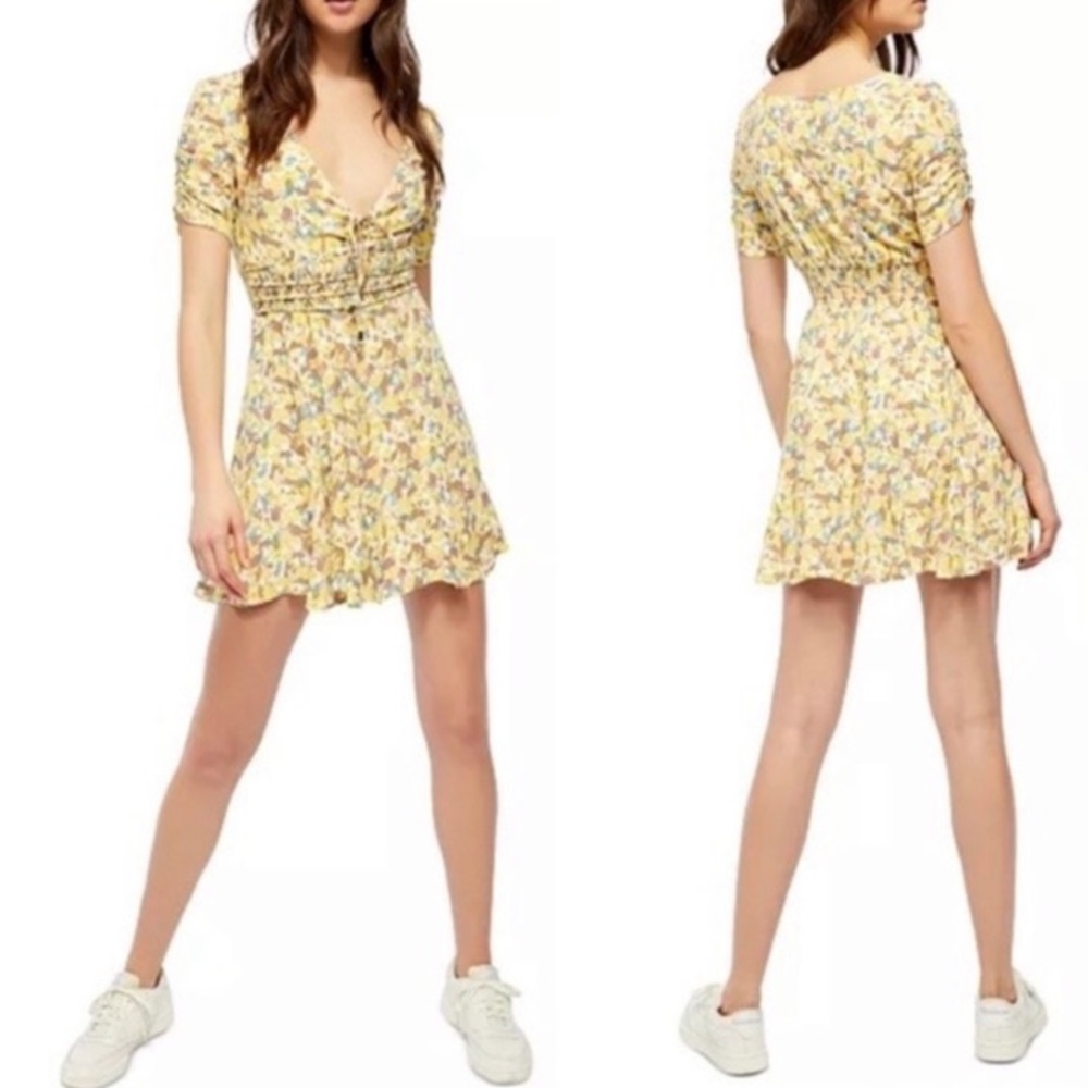 NWT Free People “lily combo” size 8. Short sleeve lined, perfect for Spring!